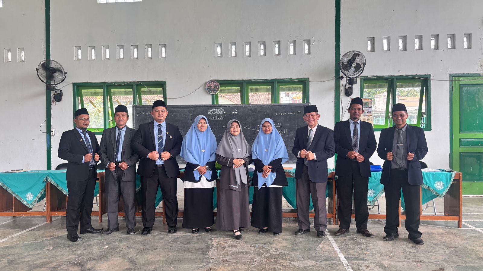 Amaliyah Tadris Perdana: Santri Kelas 6 TMI PPDM (Izfanna Generation) Unjuk Kemampuan Mengajar