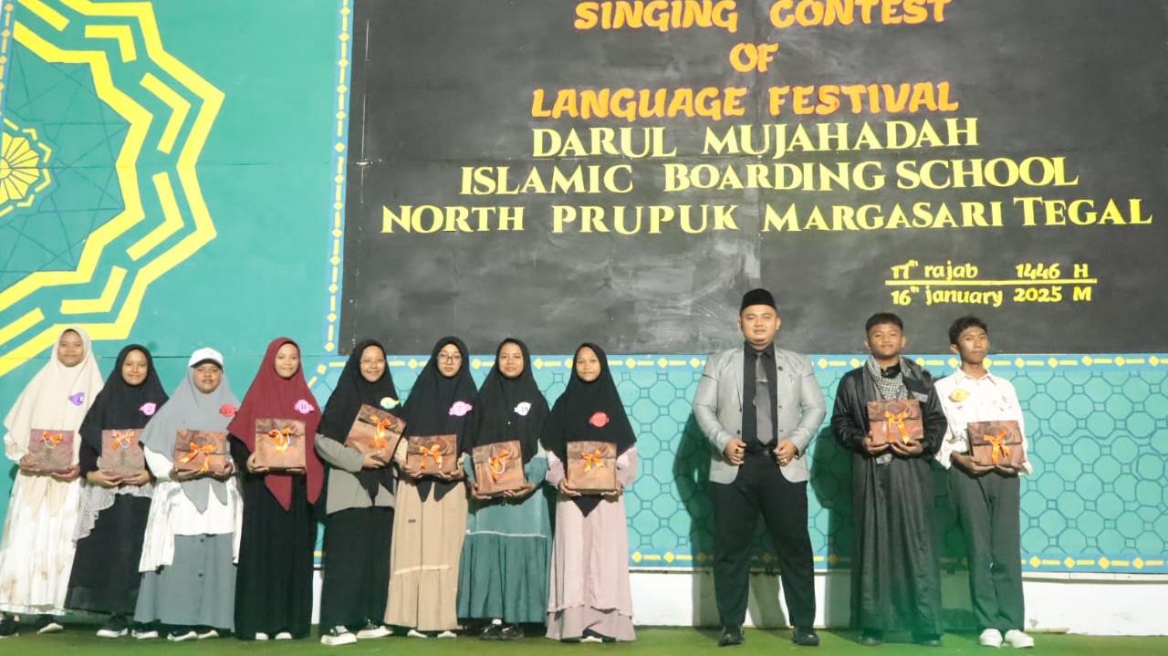 Festival Bahasa: Singing Contest Tampilkan Potensi Santri