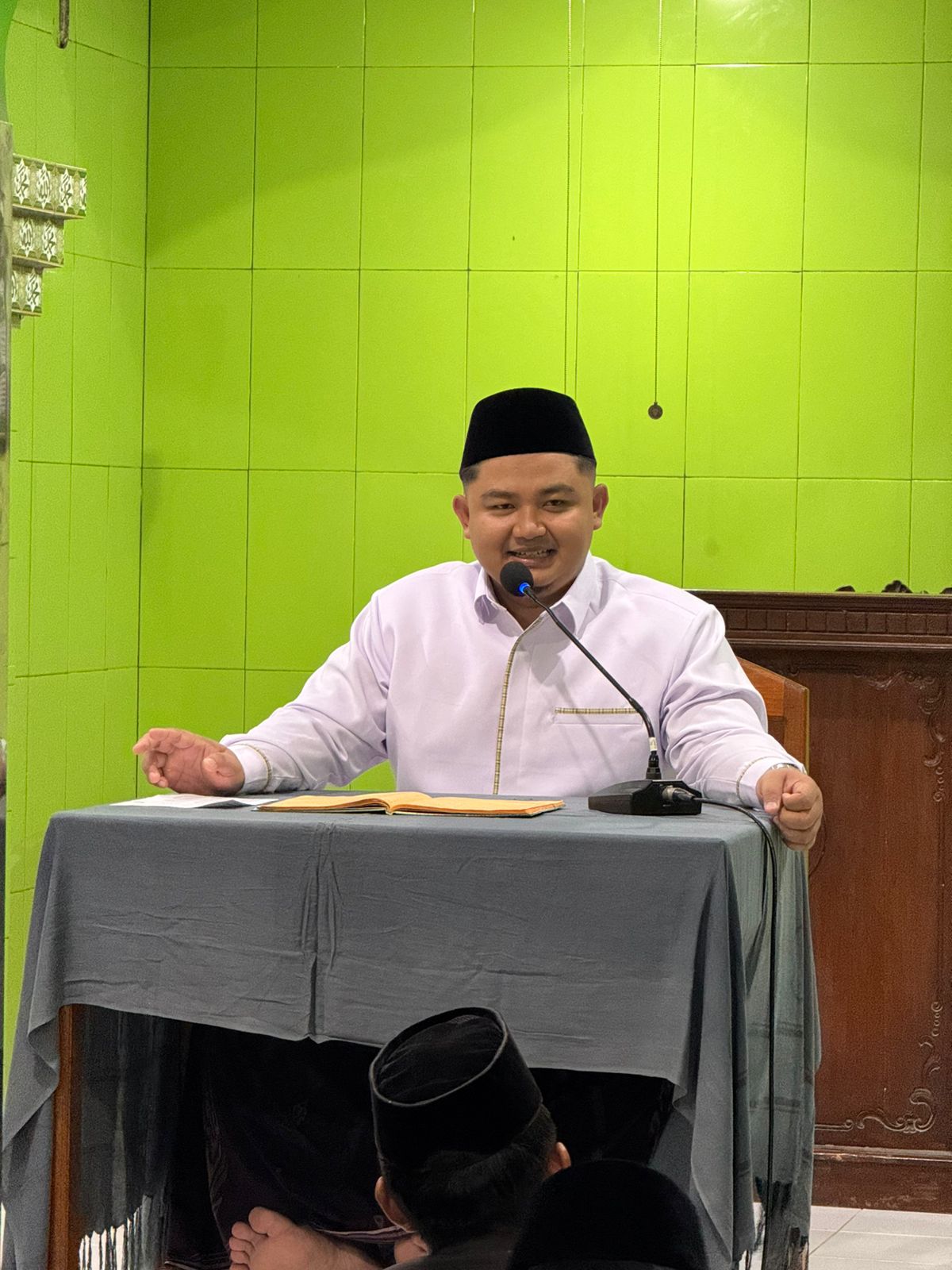 Ketika Segalanya Murah, Adab Tetap Berharga