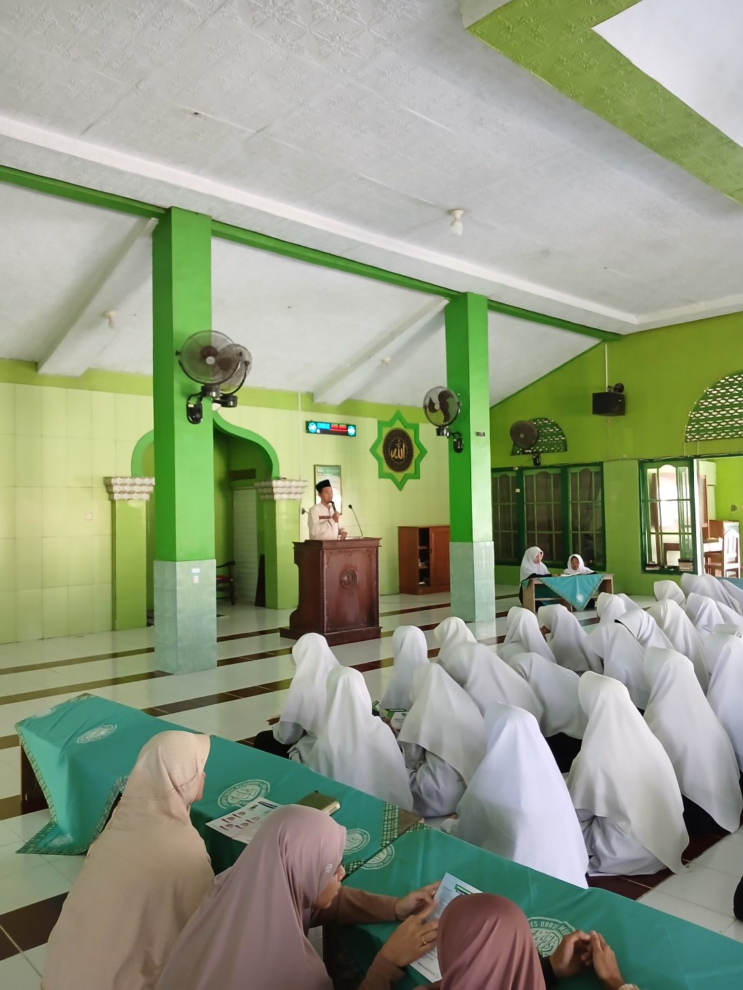 Pengurus OSDAM Kelas 4 dan 5 TMI Ikuti Musyawarah Kerja, Susun Program untuk Satu Periode Kepengurusan 