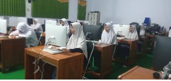 Pelatihan Kesekretariatan OSDAM Putri Tekankan Pentingnya Administrasi dan Notulen 